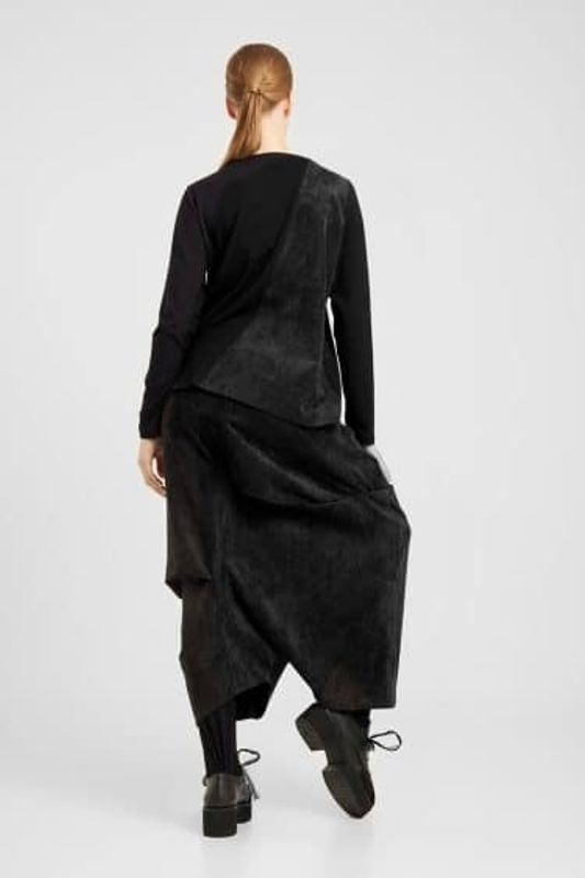 Bukseskjørt i baby cord fra Elsewhere