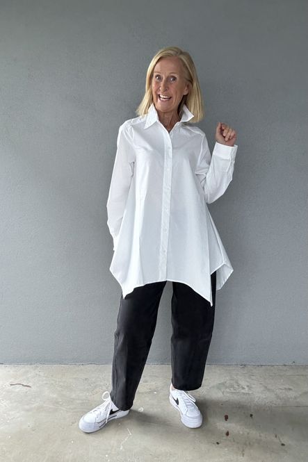 Hovedbilde Lekker oversized hvit storskjorte fra Noen.