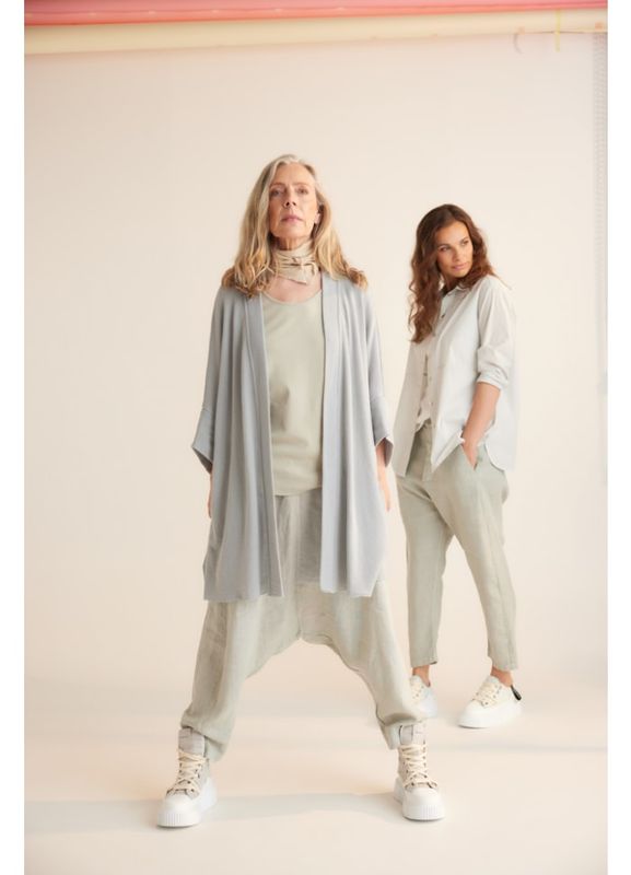 8018 cardigan extra wide