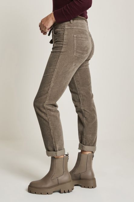 Hovedbilde Bobby cordbukse i Khaki Green.