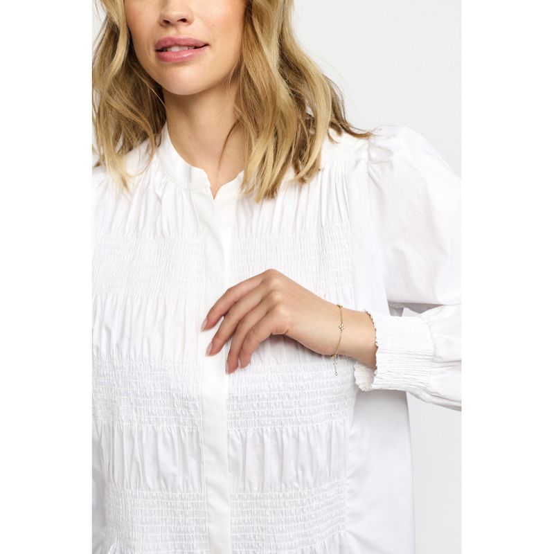 Melea bluse med smock front fra 2-Biz i hvit